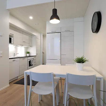 Forenom Serviced Kirkkonummi Apartamento *